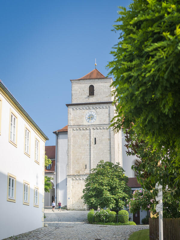 Bild vergrößern: Münster Heilig Kreuz Bergen