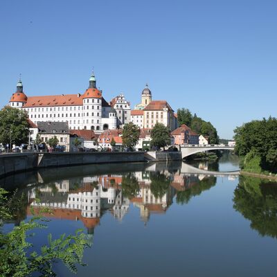 Bild vergrößern: Neuburg Schlossansicht
