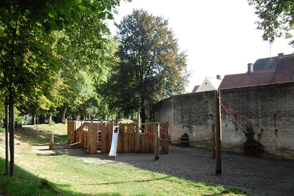 Bild vergr&ouml;&szlig;ern: Mittelalterspielplatz SOB