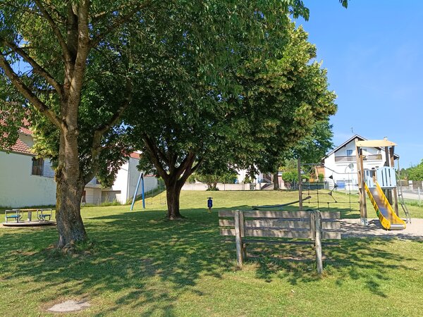 Bild vergr&ouml;&szlig;ern: Spielplatz Am M&uuml;hlring Aresing