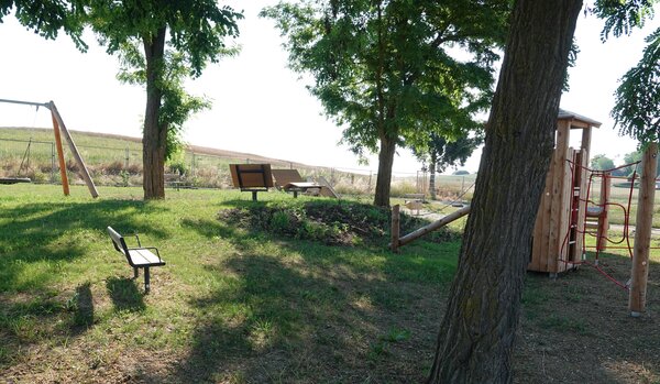 Bild vergr&ouml;&szlig;ern: Spielplatz Bergheim Brunnenweg 48