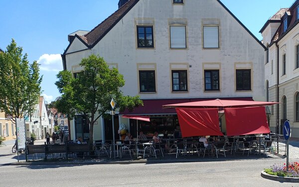 Bild vergr&ouml;&szlig;ern: Eiscaf&eacute; Da Manuele Neuburg