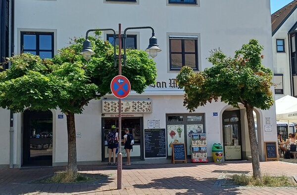 Bild vergr&ouml;&szlig;ern: Eiscaf&eacute; San Marco Neuburg