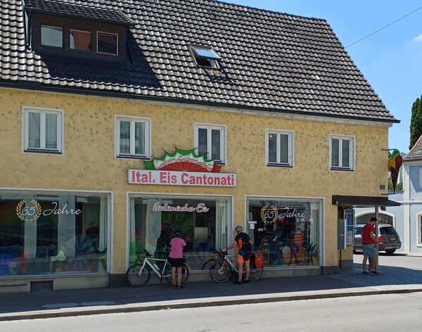 Bild vergr&ouml;&szlig;ern: Eisdiele Cleto Cantonati
