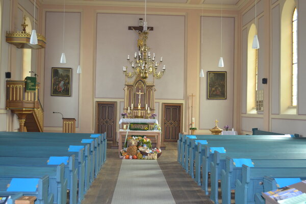 Bild vergr&ouml;&szlig;ern: Evangelische Kirche Ludwigsmoos